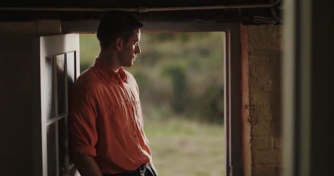 《橘衫男子》剧照第50张图片