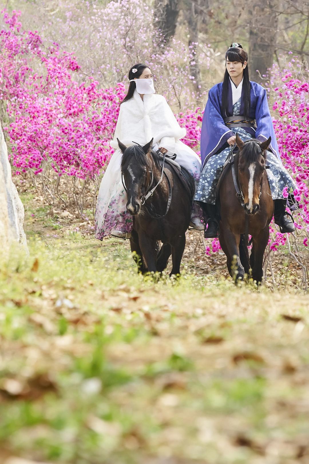 《王在相爱》剧照第24张图片