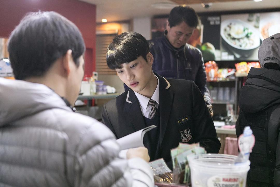 《临终学校》剧照第36张图片