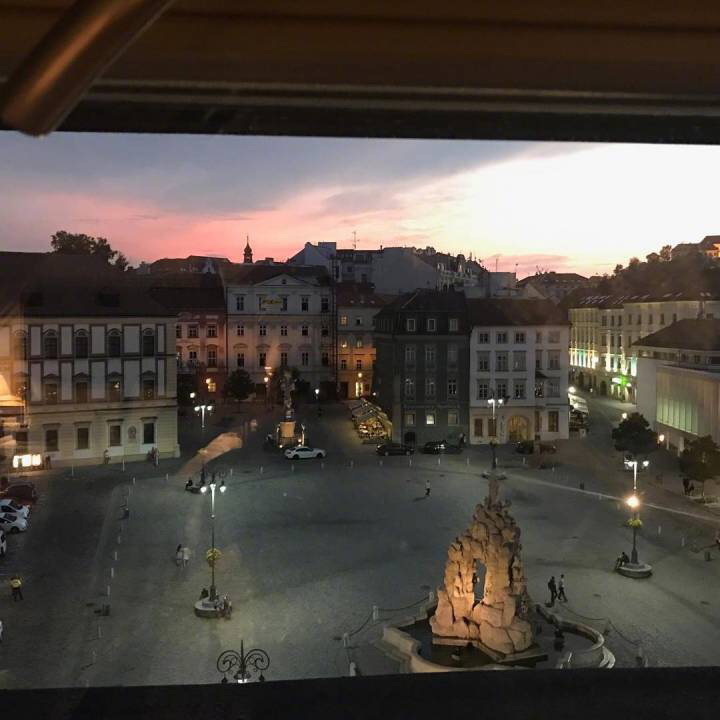 《罗曼诺夫后裔》海报第39张图片