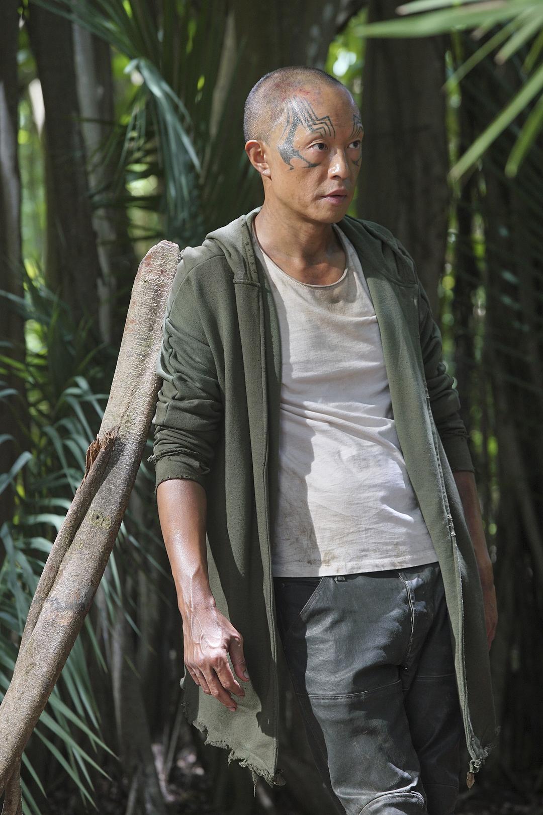 《异人族》海报第36张图片