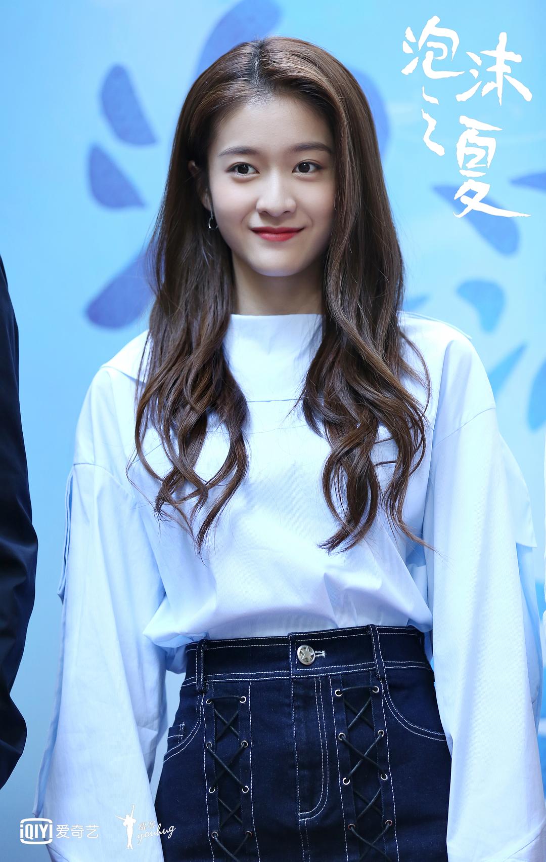 《泡沫之夏》海报第60张图片