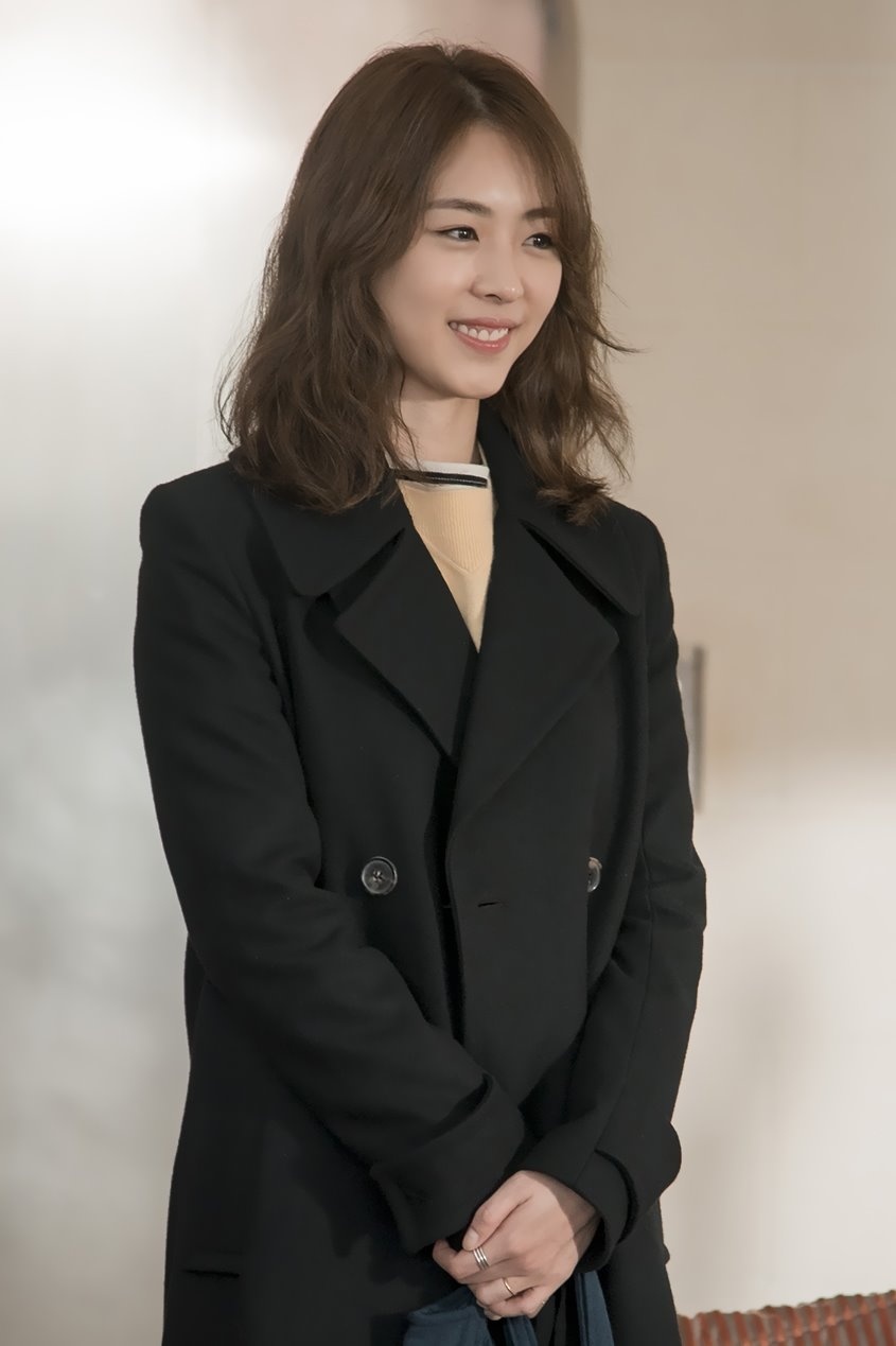 《花都情缘》剧照第35张图片