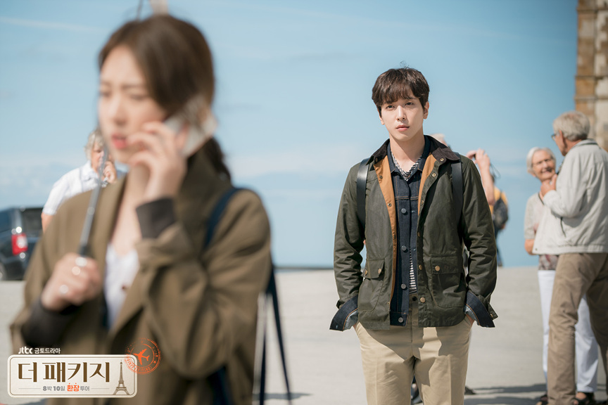 《花都情缘》剧照第24张图片