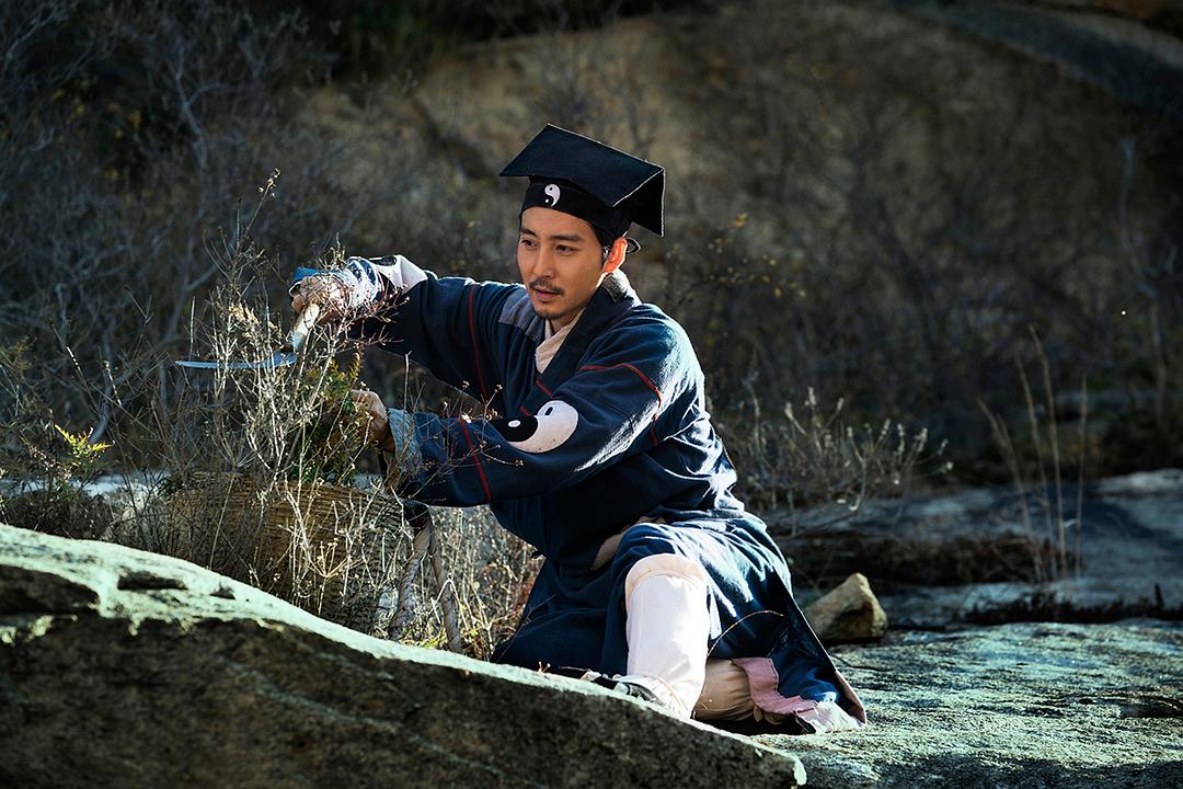 《古董局中局》海报第25张图片