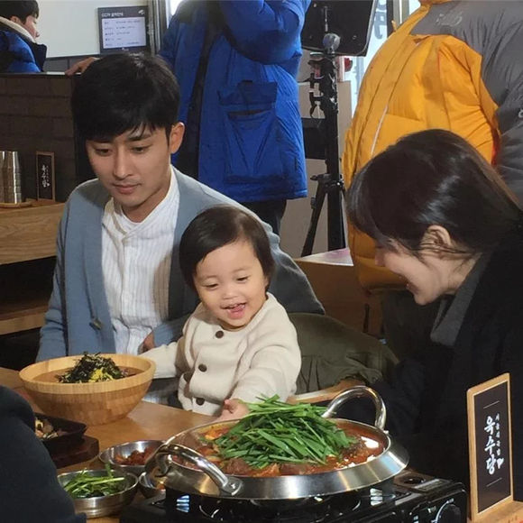 《告白夫妇》剧照第23张图片