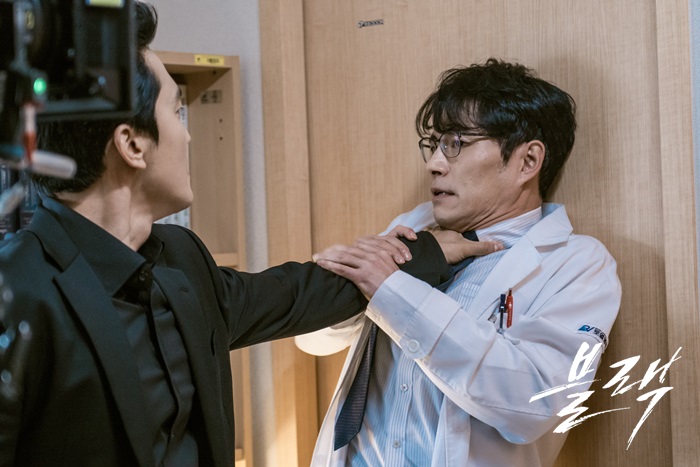 《地狱使者》剧照第46张图片