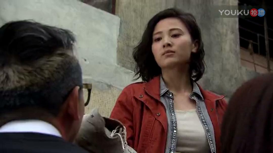 《八卦神探》海报