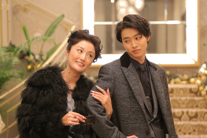 《致命之吻》剧照第26张图片