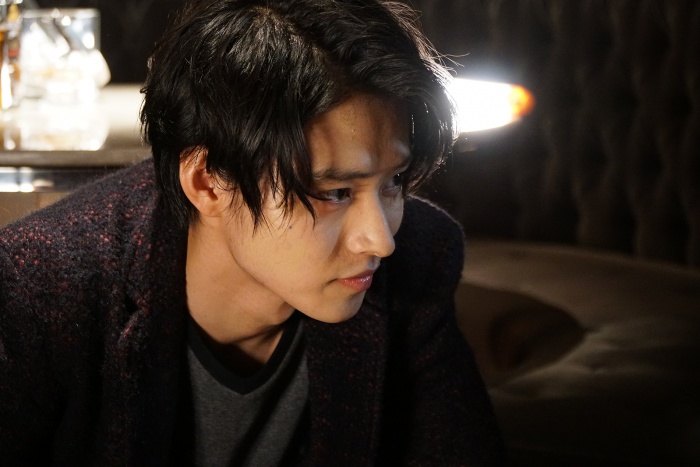 《致命之吻》剧照第14张图片