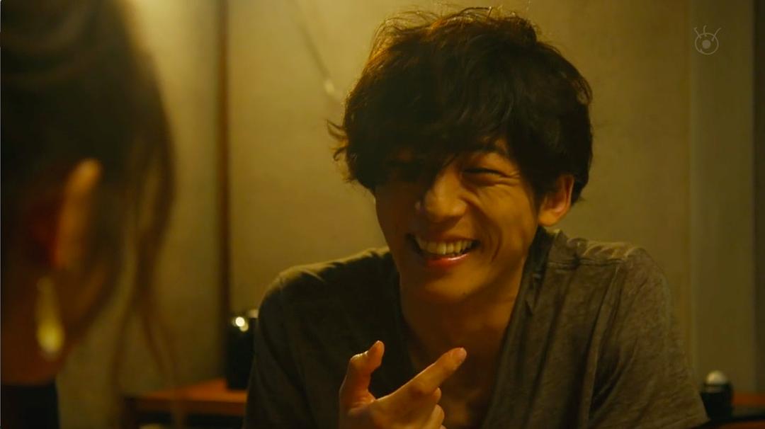 《民众之敌：这个世界不是很可笑吗？！》剧照第27张图片