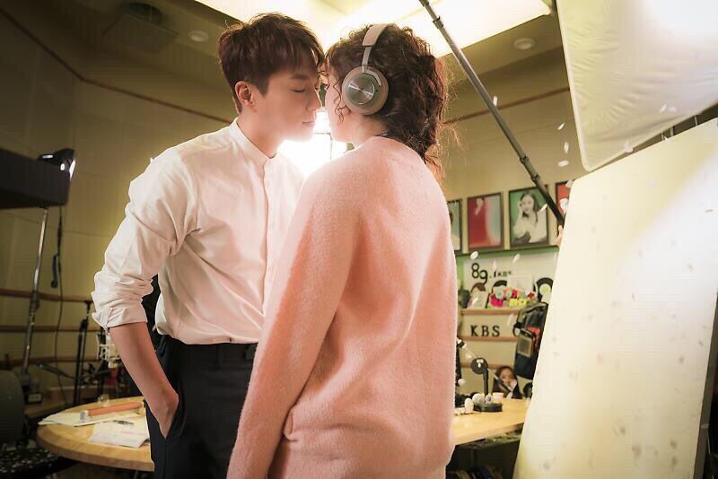 《广播罗曼史》剧照第44张图片