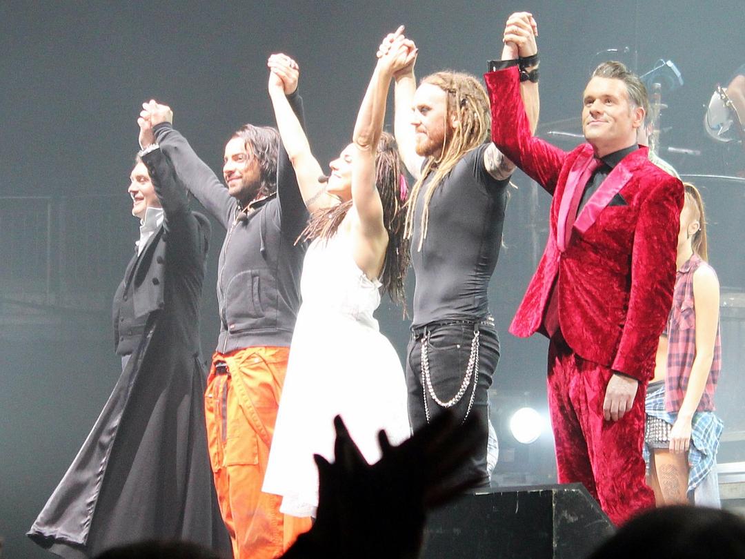 丁仔的腹肌，excited...