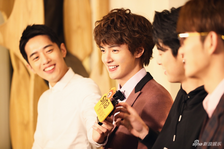 《流星花园》海报第25张图片