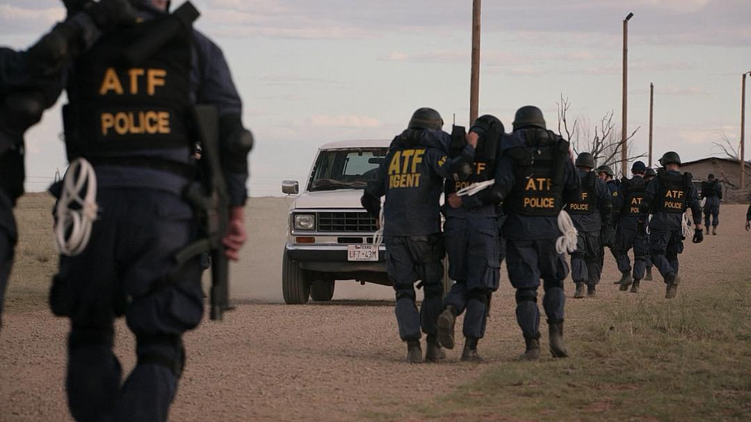 《韦科惨案》剧照第41张图片