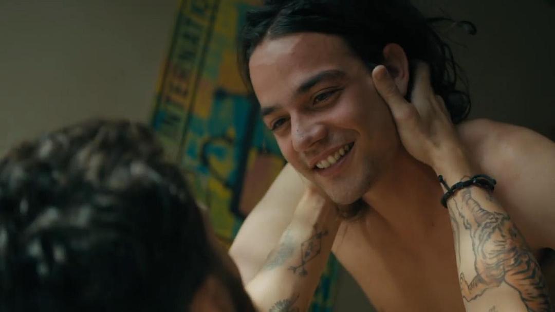 《此时此地》海报第22张图片