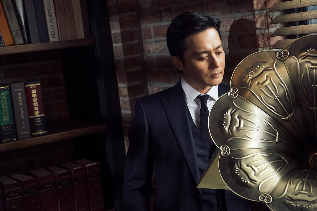 《金装律师(韩版)》海报第5张图片