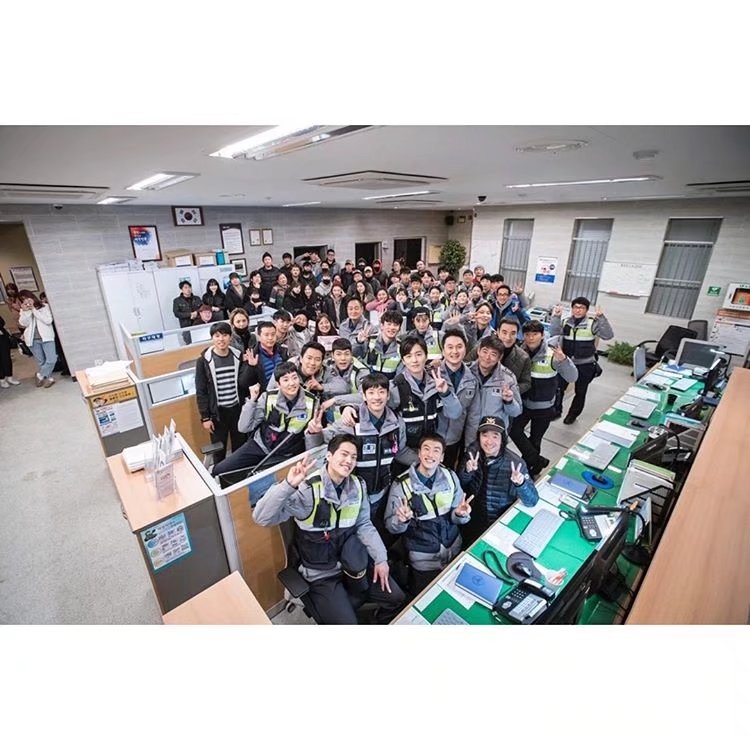 《Live》剧照第10张图片