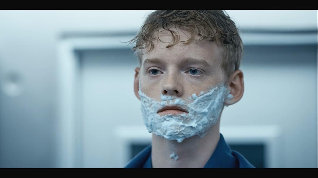 《惨雨第一季》海报第60张图片