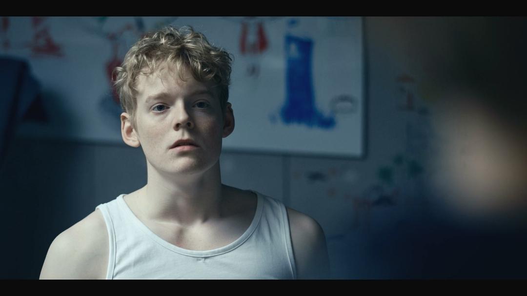 《惨雨第一季》海报第58张图片