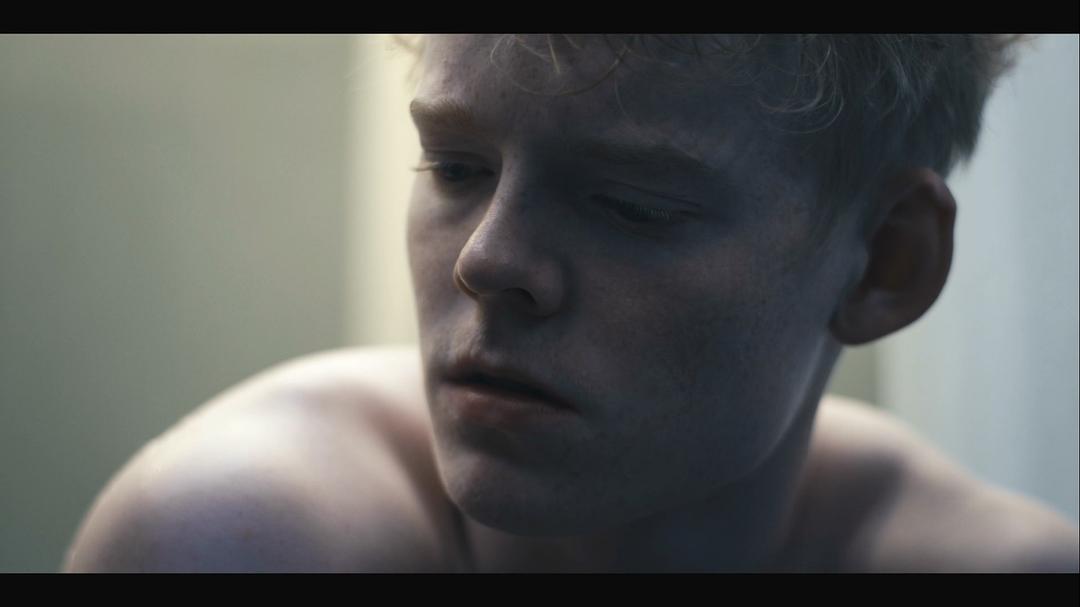 《惨雨第一季》海报第50张图片