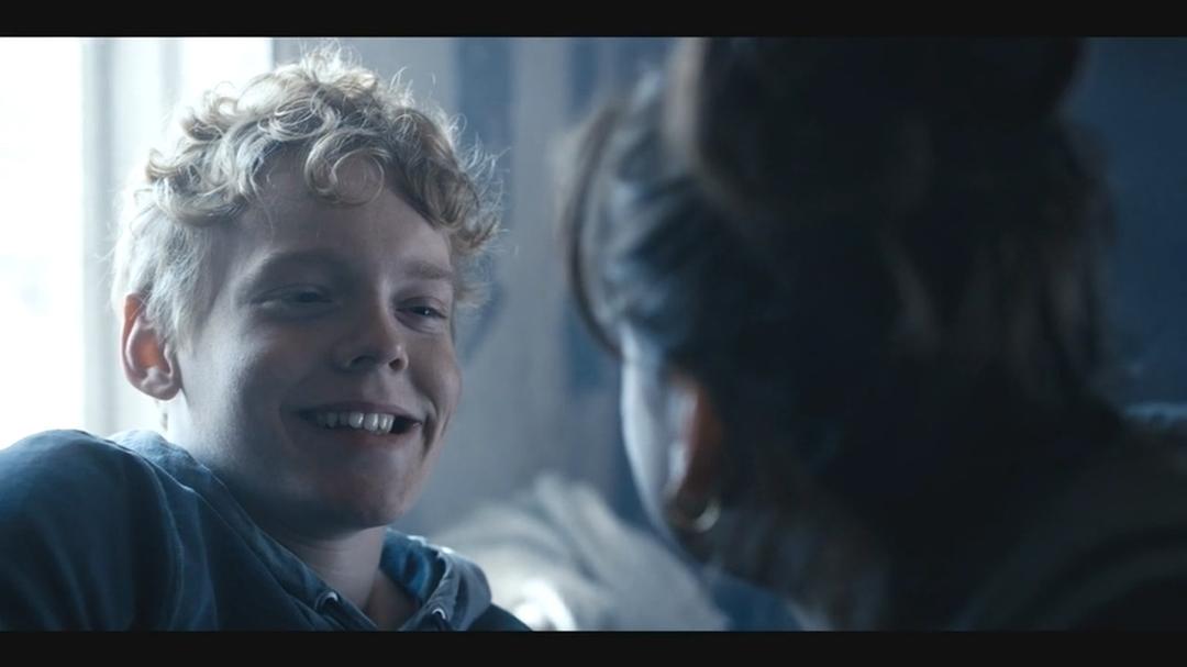 《惨雨第一季》海报第32张图片