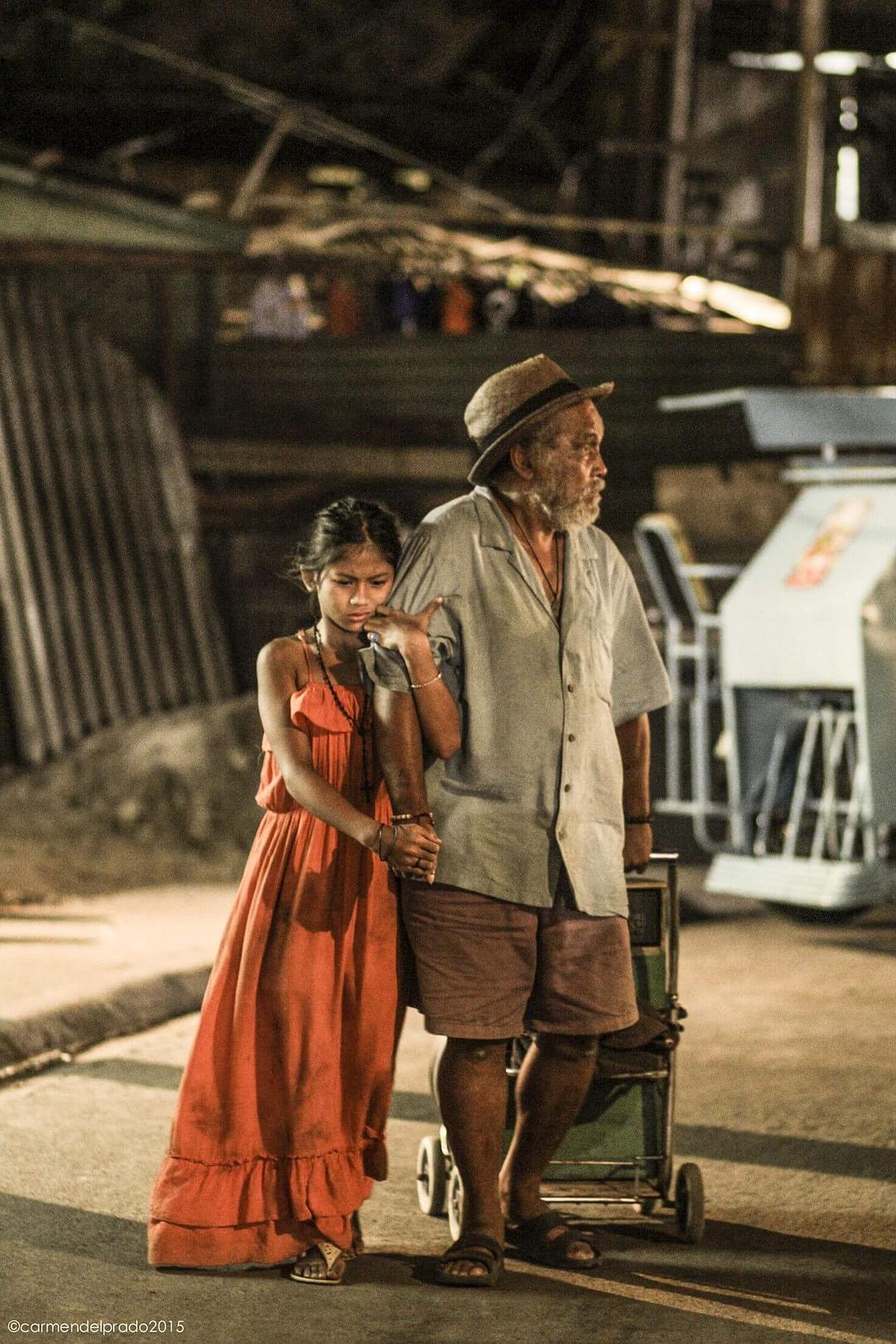 《布兰卡和弹吉他的人》剧照第46张图片