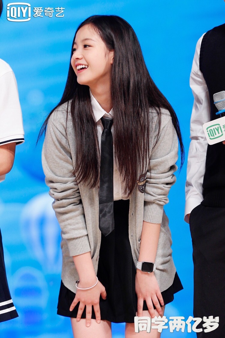 《同学两亿岁》剧照第25张图片