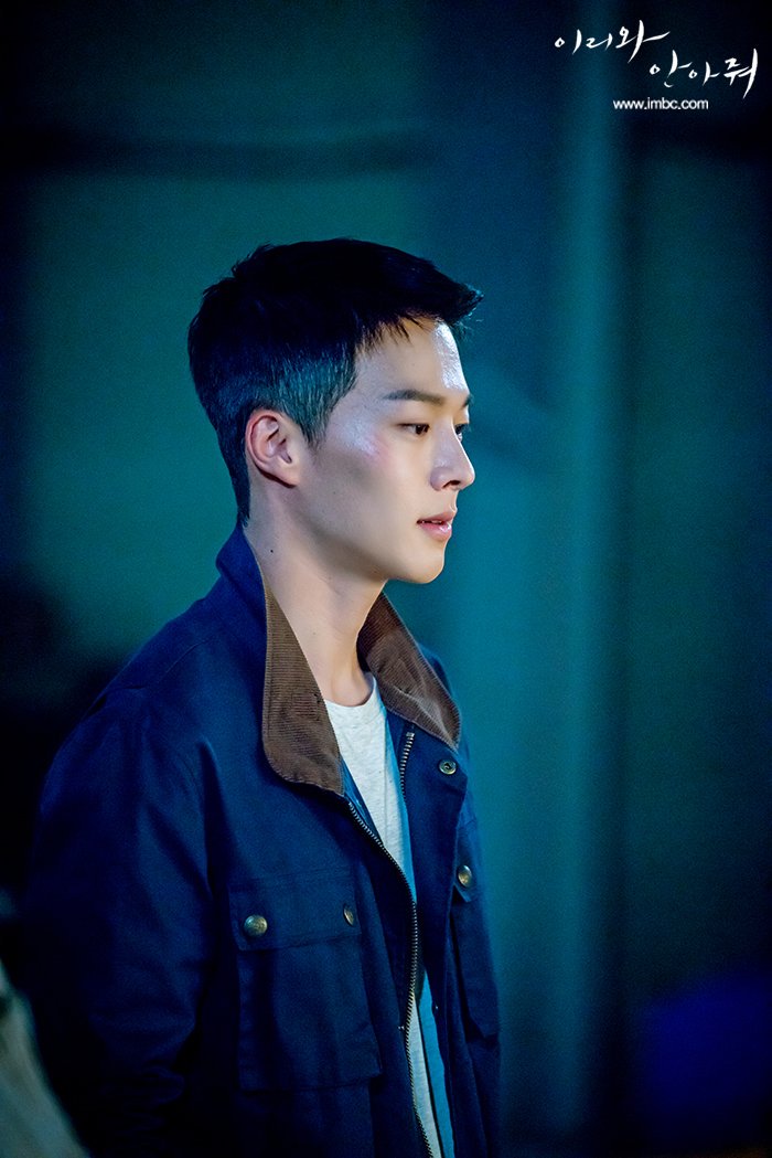 《过来抱抱我》剧照第25张图片