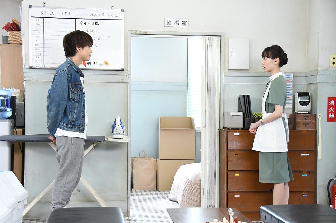 《岌岌可危酒店！》剧照第34张图片