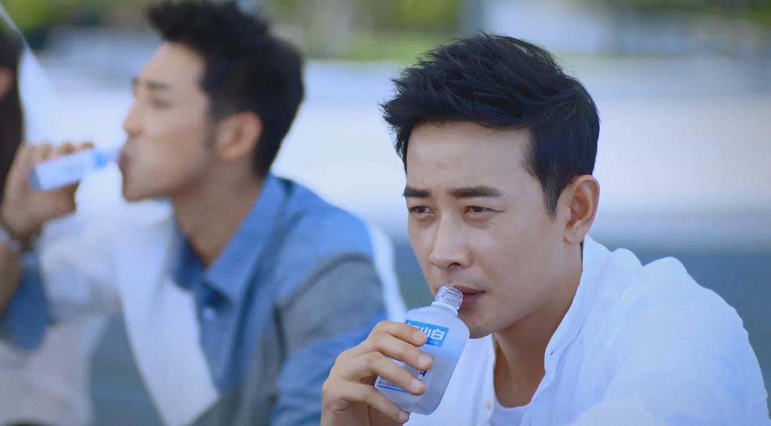 《为了你我愿意热爱整个世界》剧照第30张图片