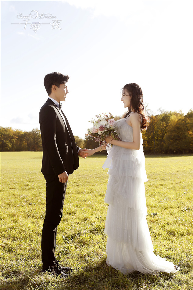 “花样夫妇”求婚