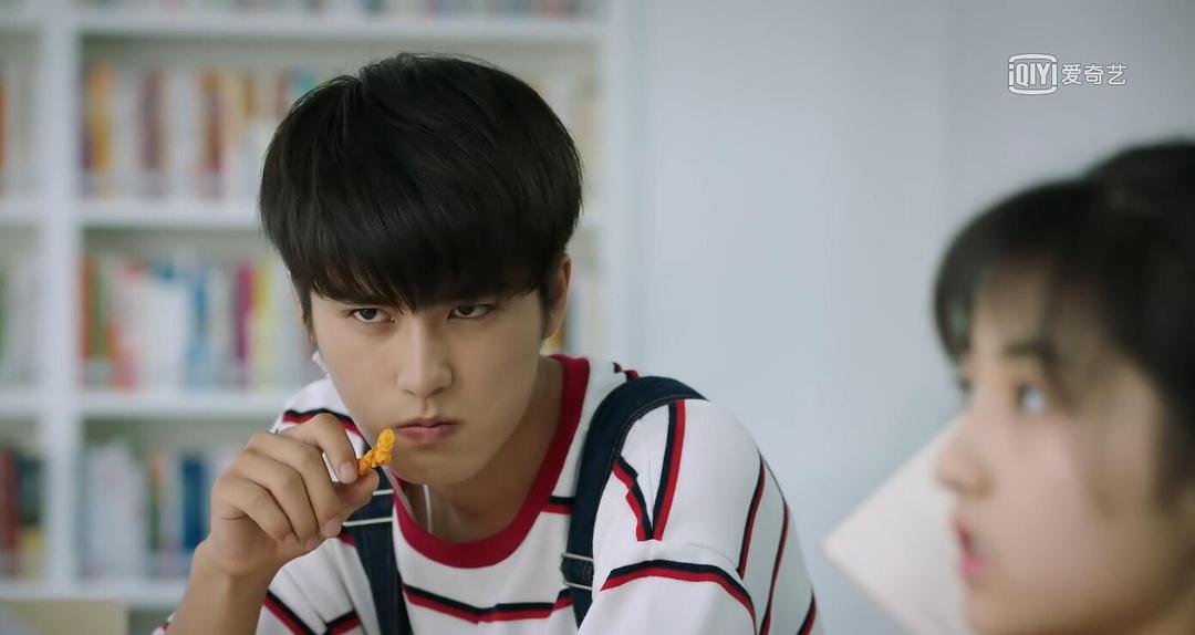 《我和两个他》剧照第15张图片