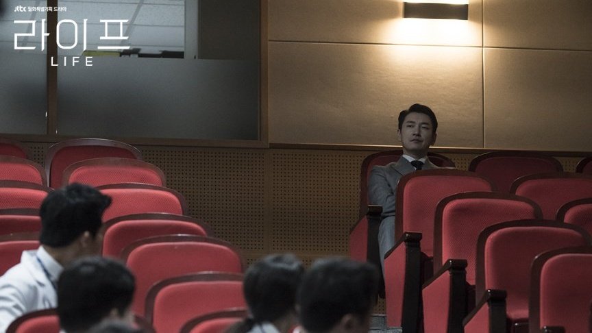 《Life》海报第57张图片