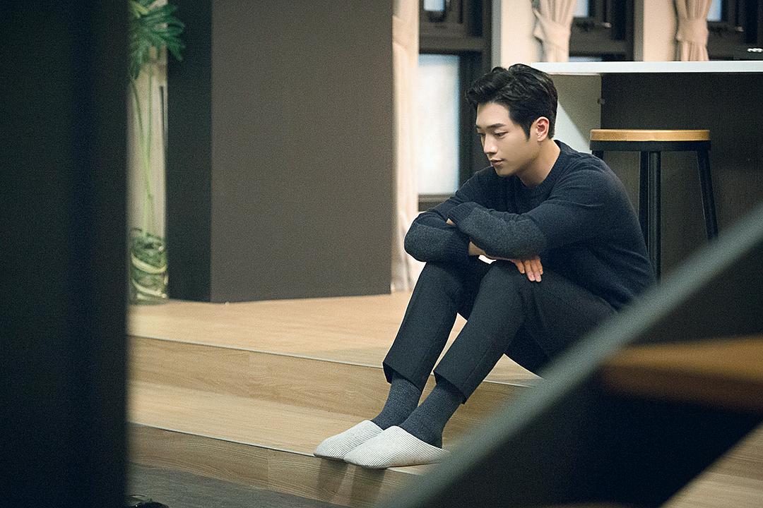 《你也是人类吗?》海报第53张图片