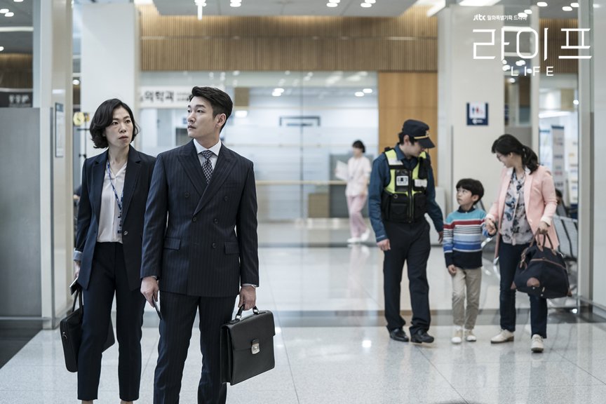 《Life》海报第35张图片