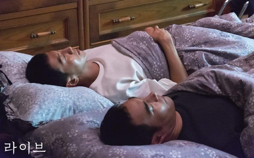 《Live》剧照第27张图片