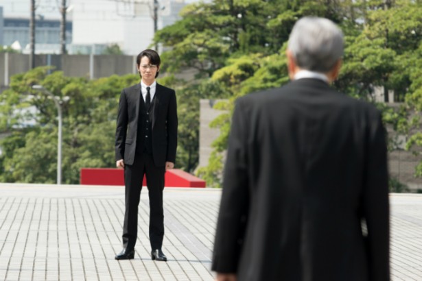 《秃鹫》剧照第42张图片