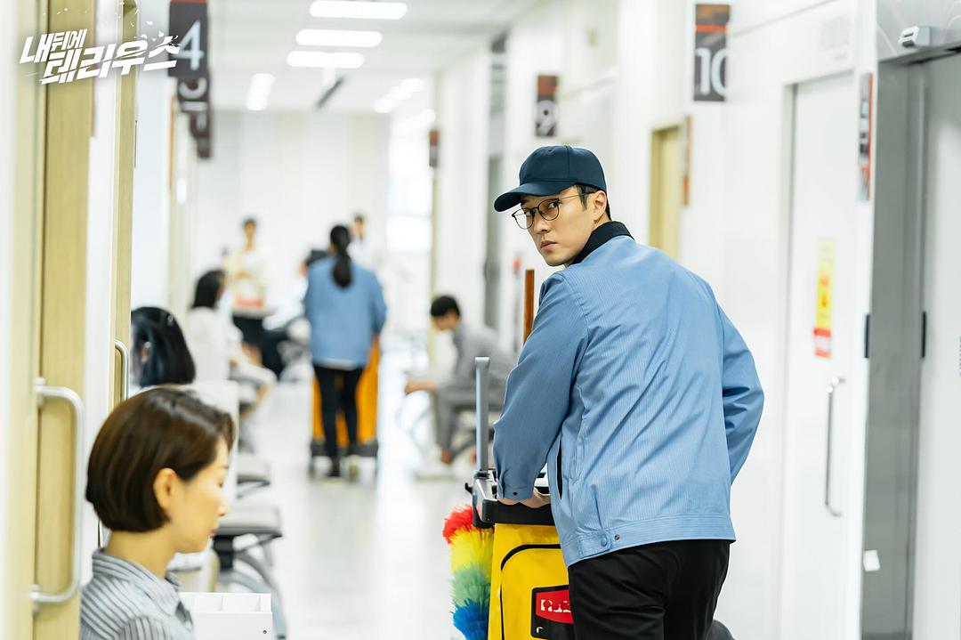 《我背后的陶斯》剧照第34张图片