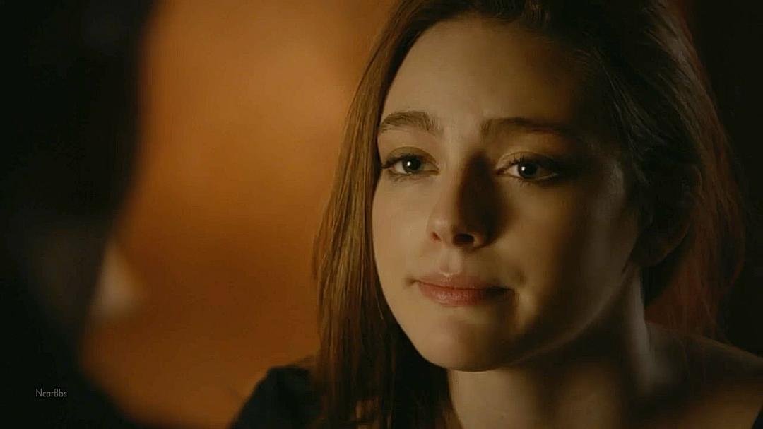 《初代吸血鬼第五季》海报第31张图片