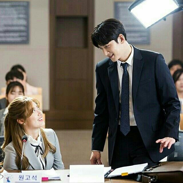 《奇怪的搭档》剧照第15张图片