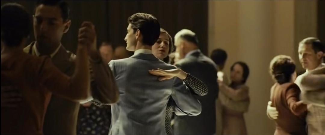 《童年的许诺》海报第31张图片