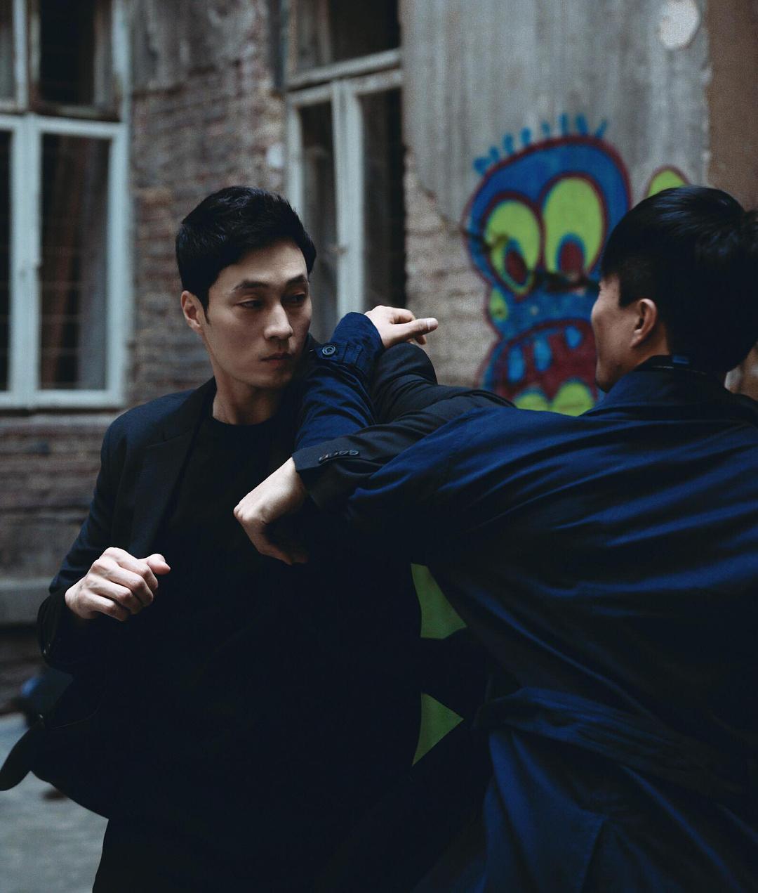 《我背后的陶斯》剧照第23张图片