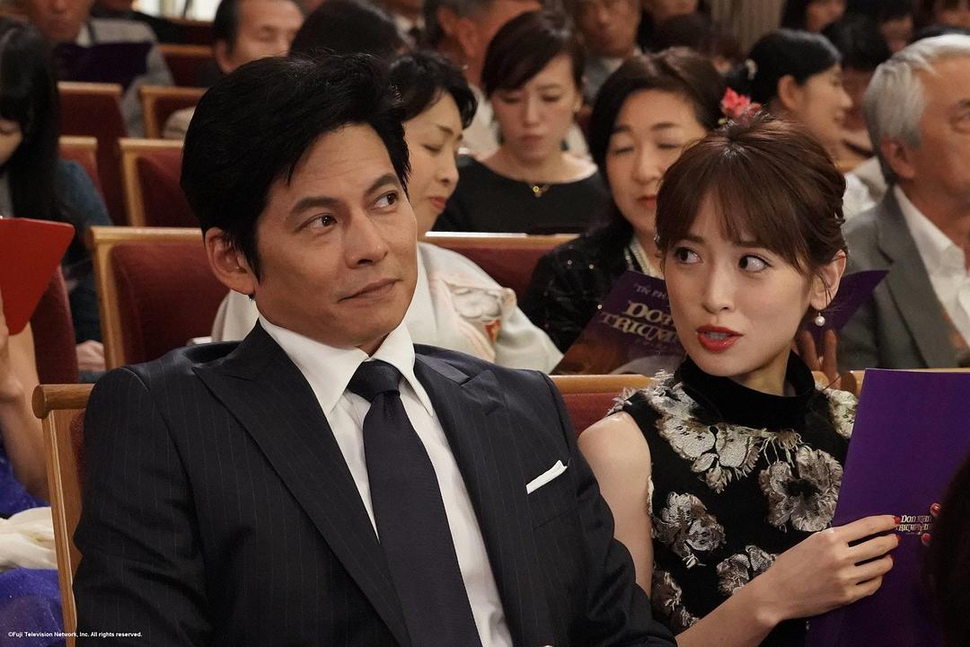 《金装律师》海报