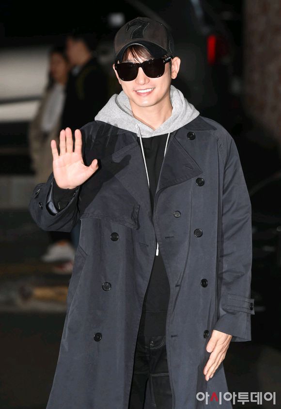 2018年10月2日杀青...