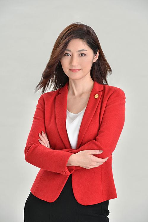 《傲骨贤妻》剧照