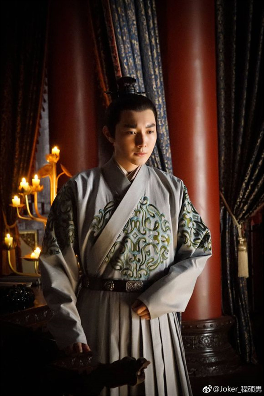 《山河月明》剧照第28张图片