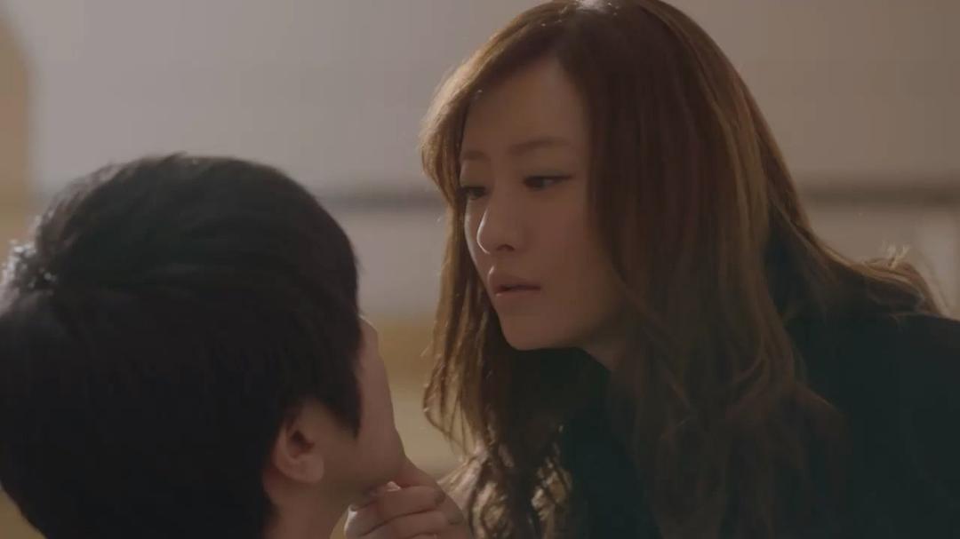 《黑色丑闻》剧照第48张图片