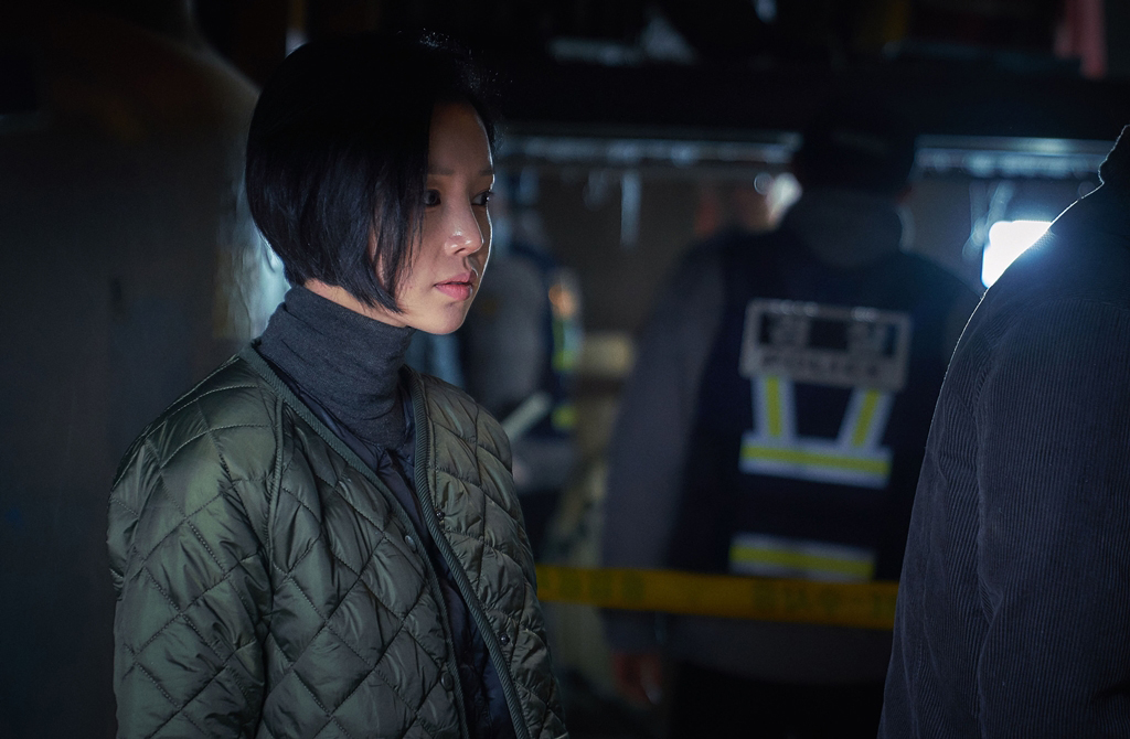 《赤月青日》海报第17张图片