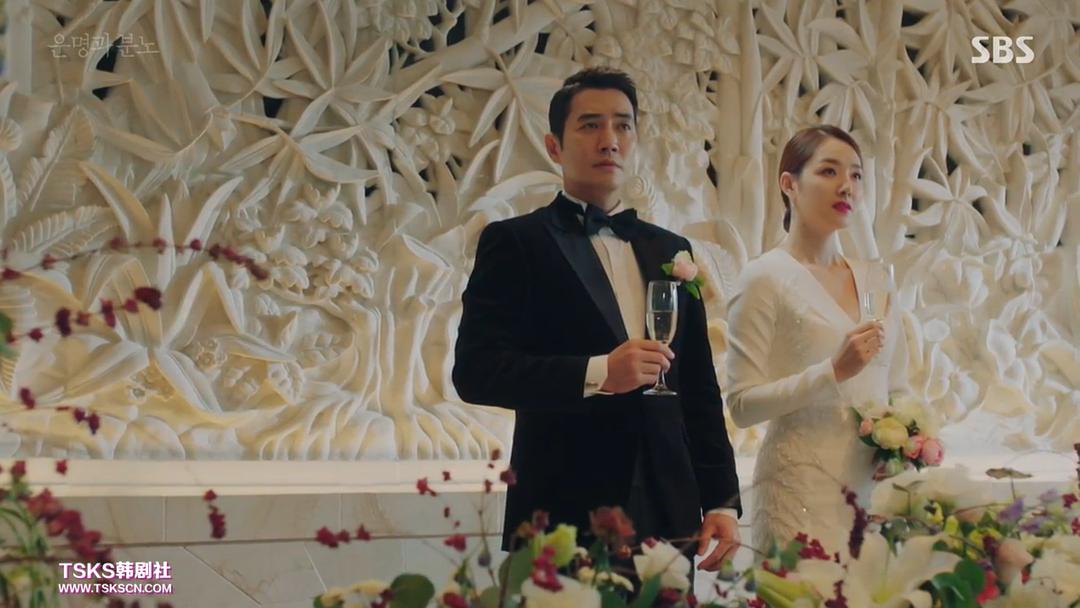 《命运与愤怒》剧照